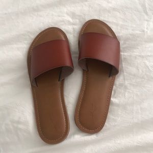 Women’s sandals